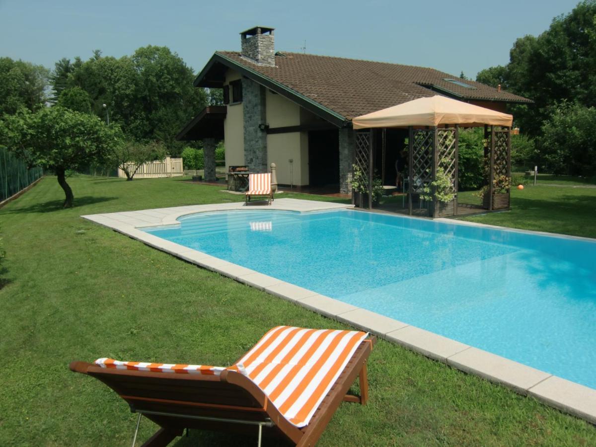 B&B Il Ciliegio Lomnago ภายนอก รูปภาพ