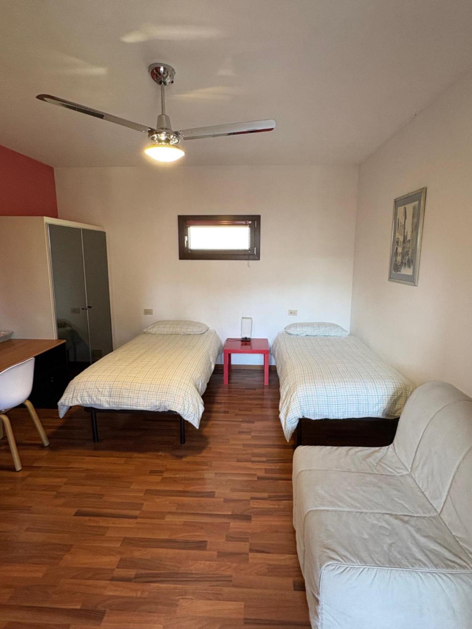 B&B Il Ciliegio Lomnago ภายนอก รูปภาพ